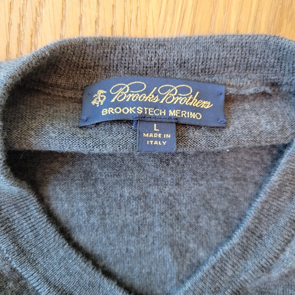 Brooks Brothers Sweater Vest Men's Large Gray V Neck Brookstech - Read Descript - Picture 3 of 9